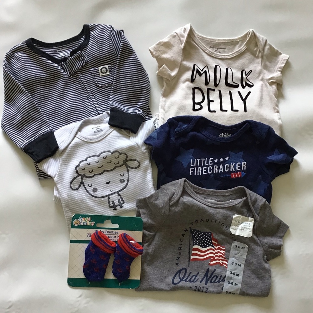 BABY CLOTHES BUNDLE / New and gently used 3-12m